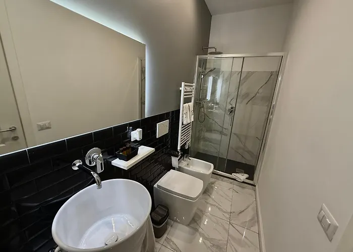 Flyhouse 피우미치노